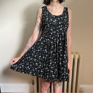 Vintage All That Jazz babydoll dress in a gorgeous navy blue pattern!